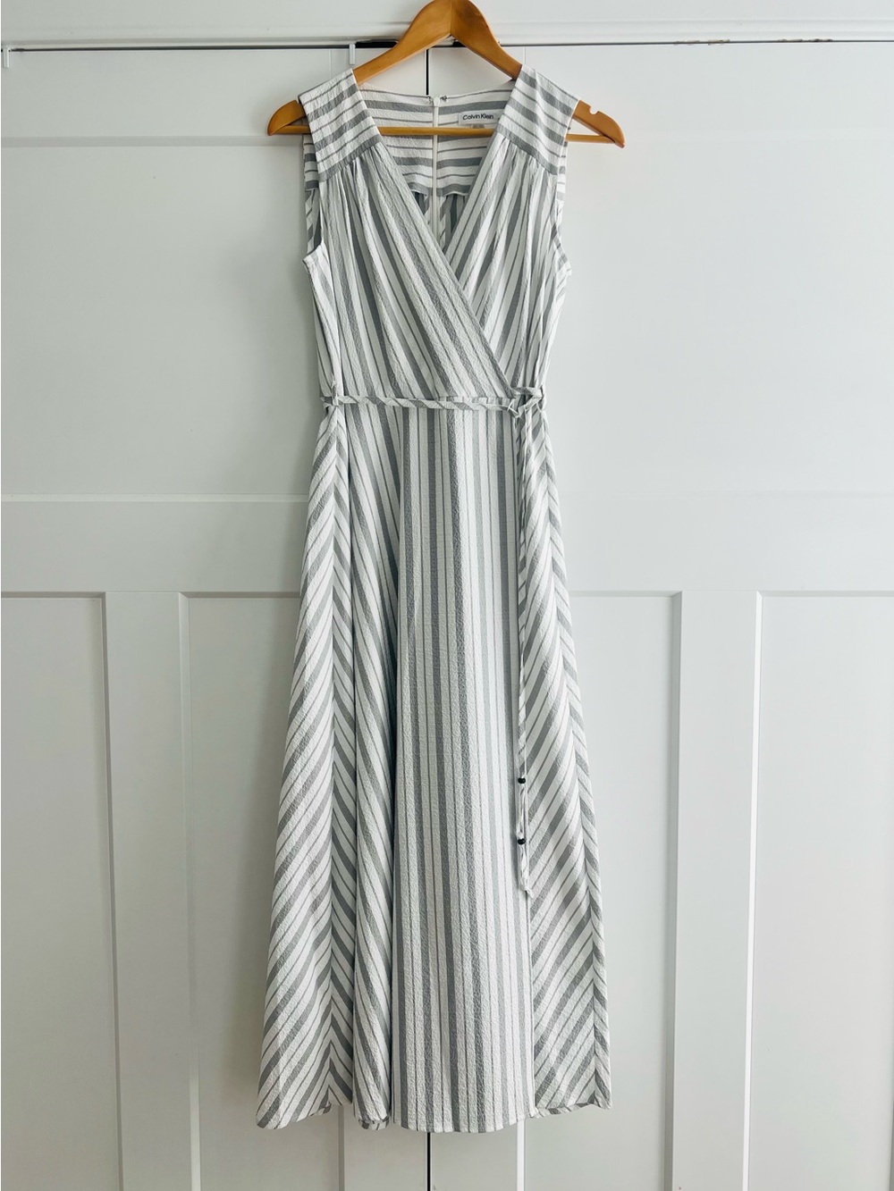 Calvin Klein Sleeveless Gray & White Striped Faux Wrap Maxi Dress size 6 NWOT